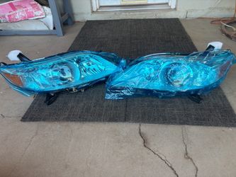 2011-2018 toyota sienna headlights