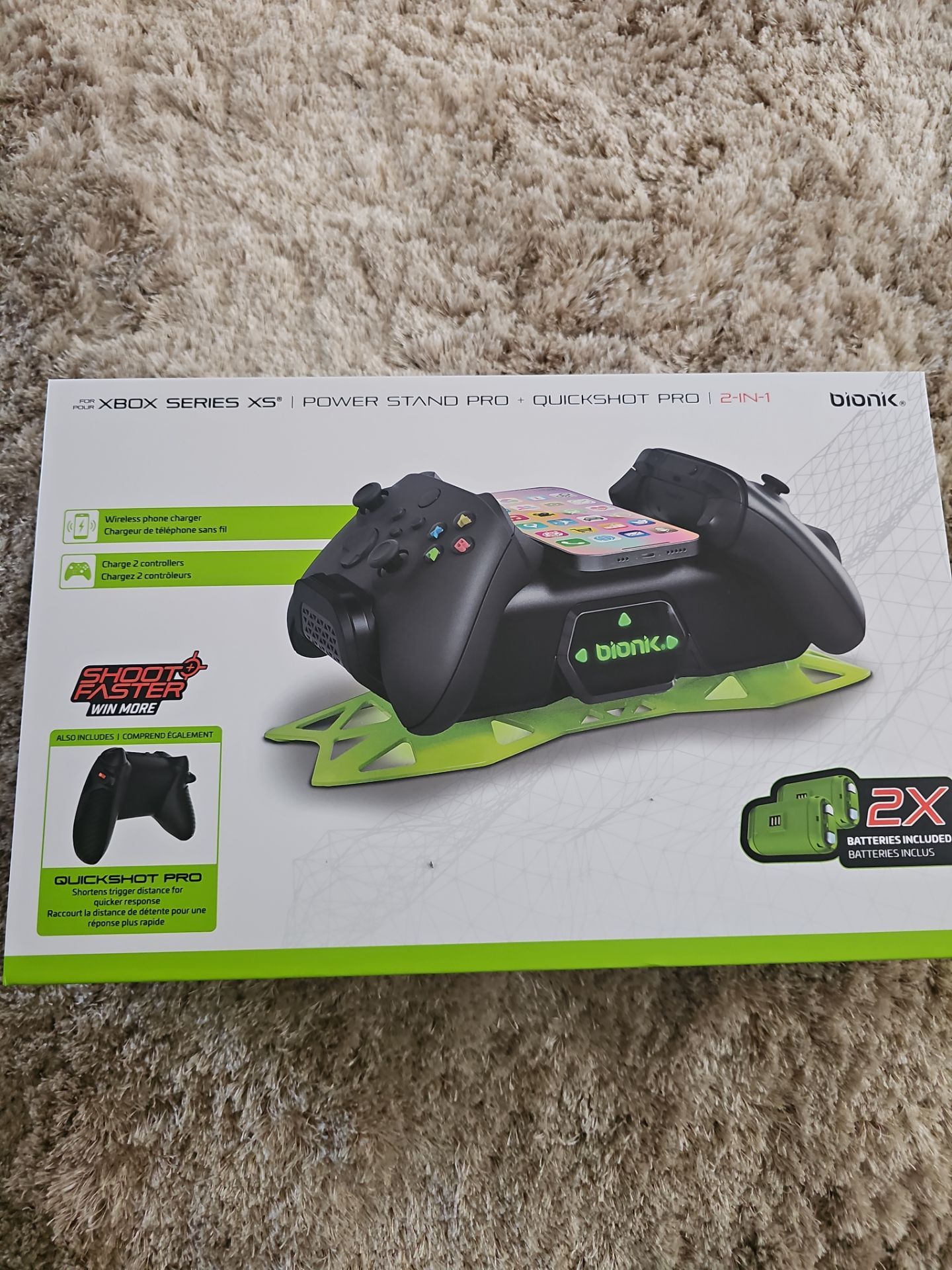 Bionik Power Stand Pro Bundle