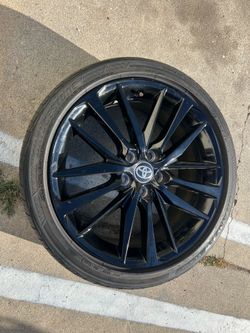 Single Toyota Camry rim 19” oem ( one wheel only )( Solamente Un 1 Rin )