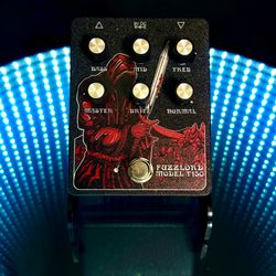 Fuzzlord — Model T150 — Preamp