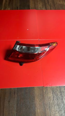 Red Outer Tail Light Brake Lamp For 2015 2016 2017 Toyota Camry Right passenger  Side
