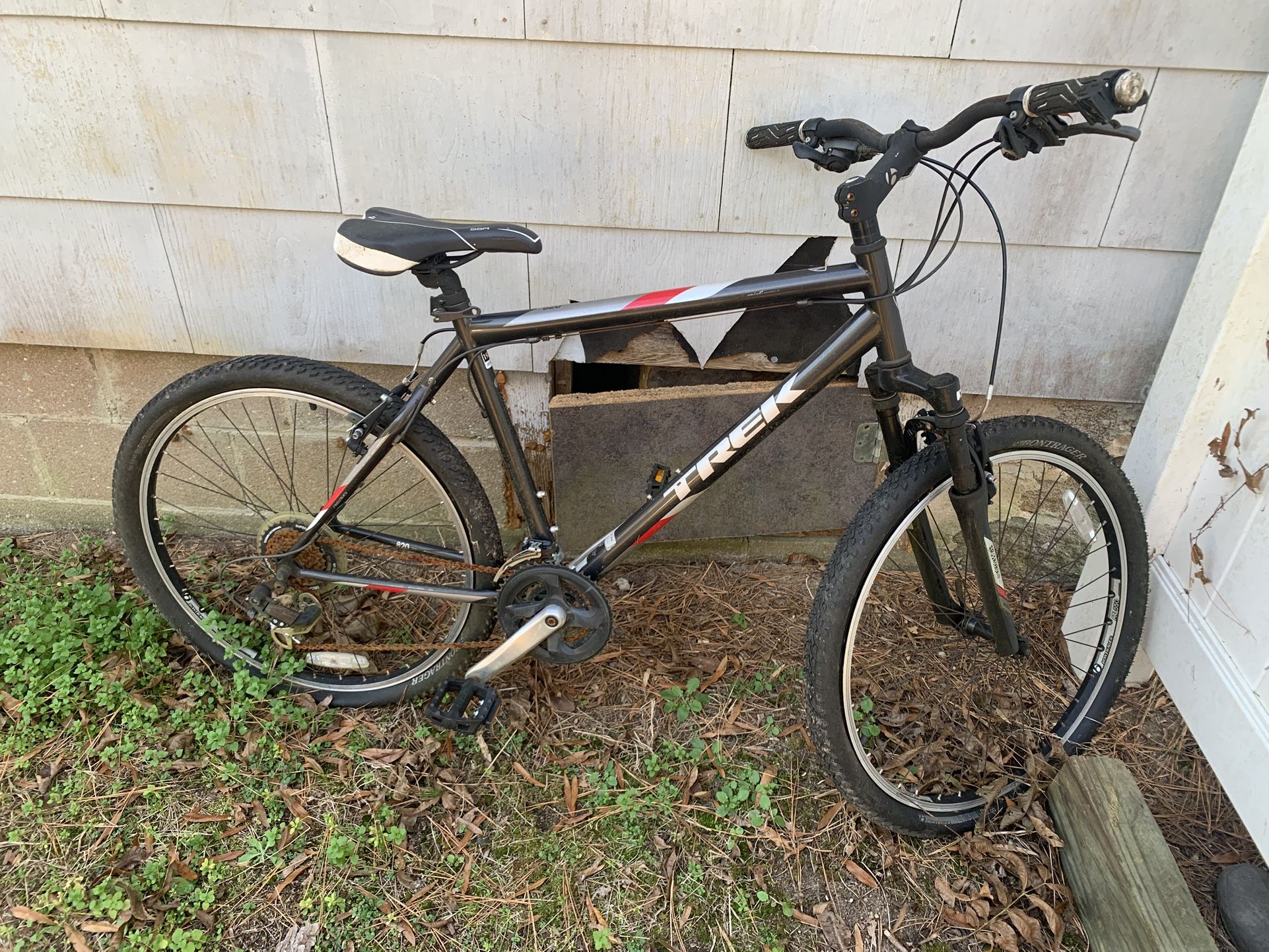 Trek 820 Mountain Bike