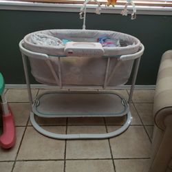Baby Bassinet In Good Condition