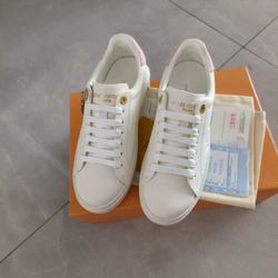 Louis Vuitton Ladies Casual Sneakers