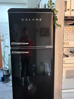 Retro looking fridge