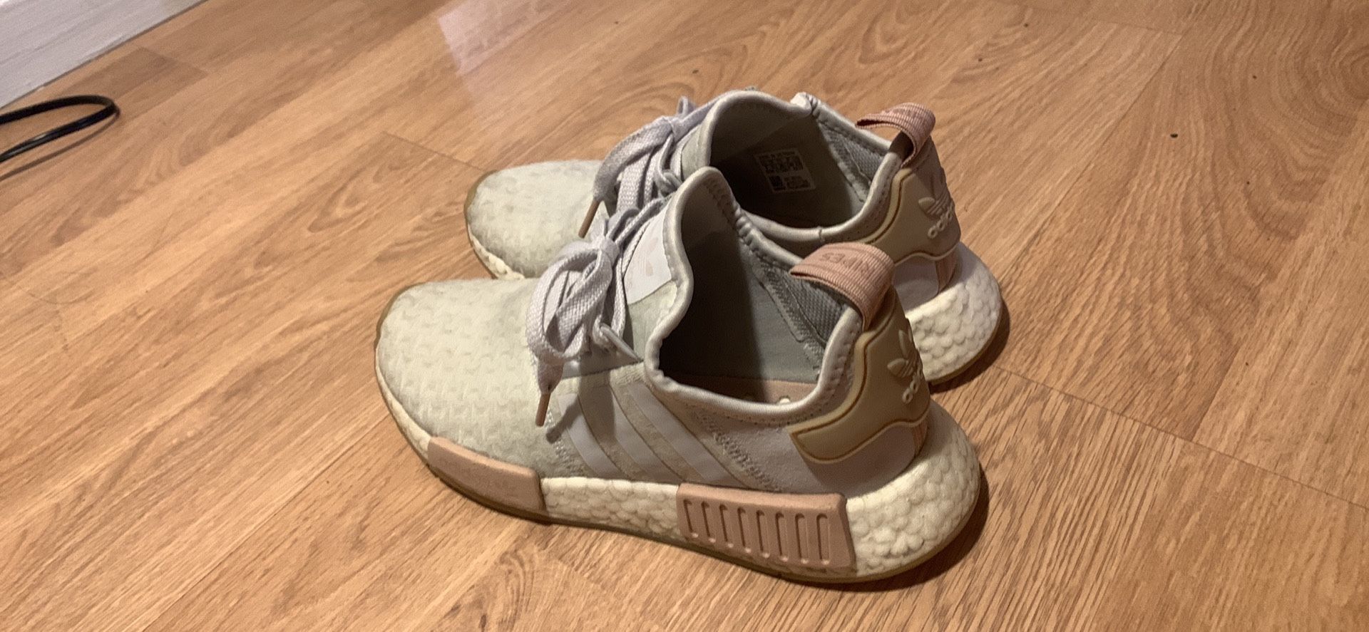 Adidas NMD Women Sneaker Size 7