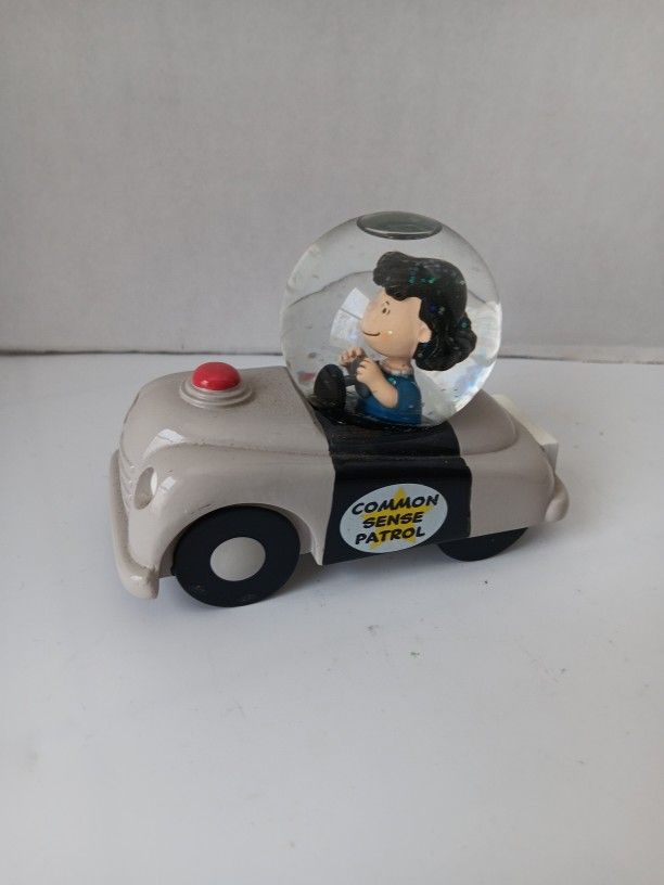 Hallmark Peanuts Gallery Snow Globe Lucy Driving the Common Sense Patrol Car 