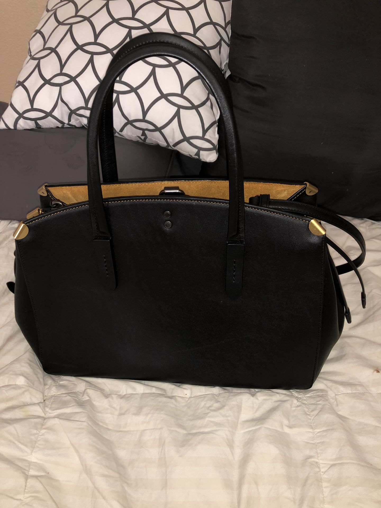 Coach Mini Brooke Carryall Satchel Crossgrain Leather Purse for Sale in Las  Vegas, NV - OfferUp