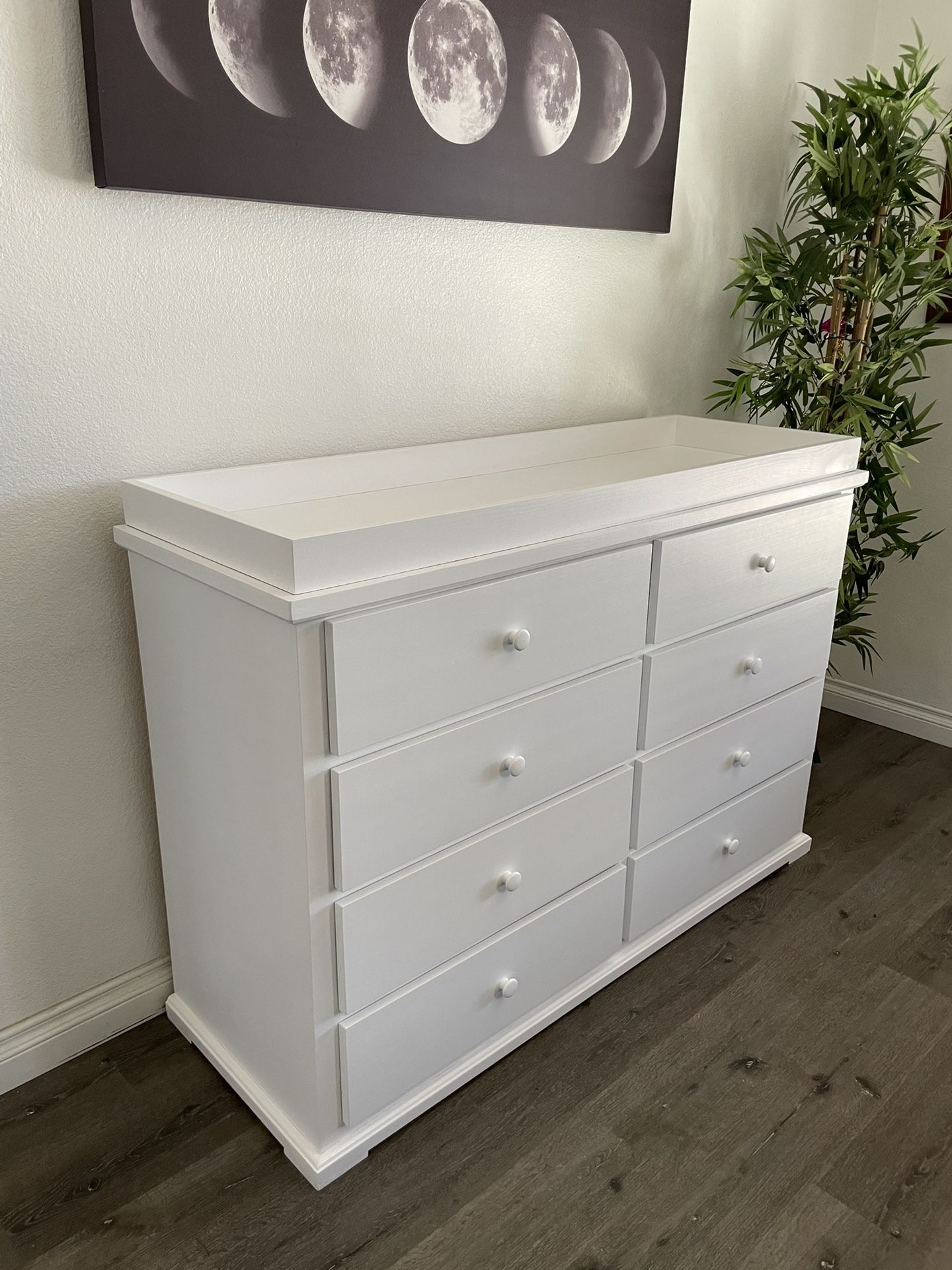 Solid Wood Baby Dresser - 8 Drawers 