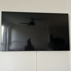 ✨ Samsung 65” 4K UHD Smart TV – Perfect Condition ✨
