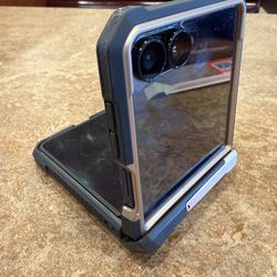 Samsung Galaxy Flip Z 6