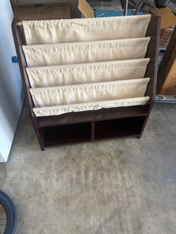 Kids’ Book Rack with Toy Storage
