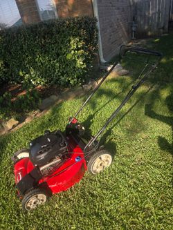 Self-Propelled Lawnmower- no bag - running and cutting