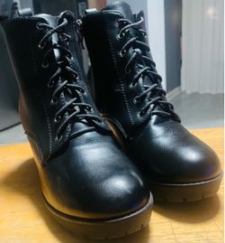 Soda Women's Nevitt Faux Leather Lace Up Chunky Heel Combat Style Boots