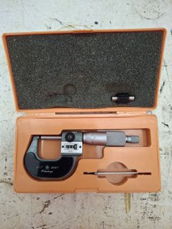 Mitutoyo 0-1" Digital Counter Micrometer with Case
