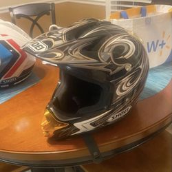 Shoei  Dirtbike Helmet  Large 