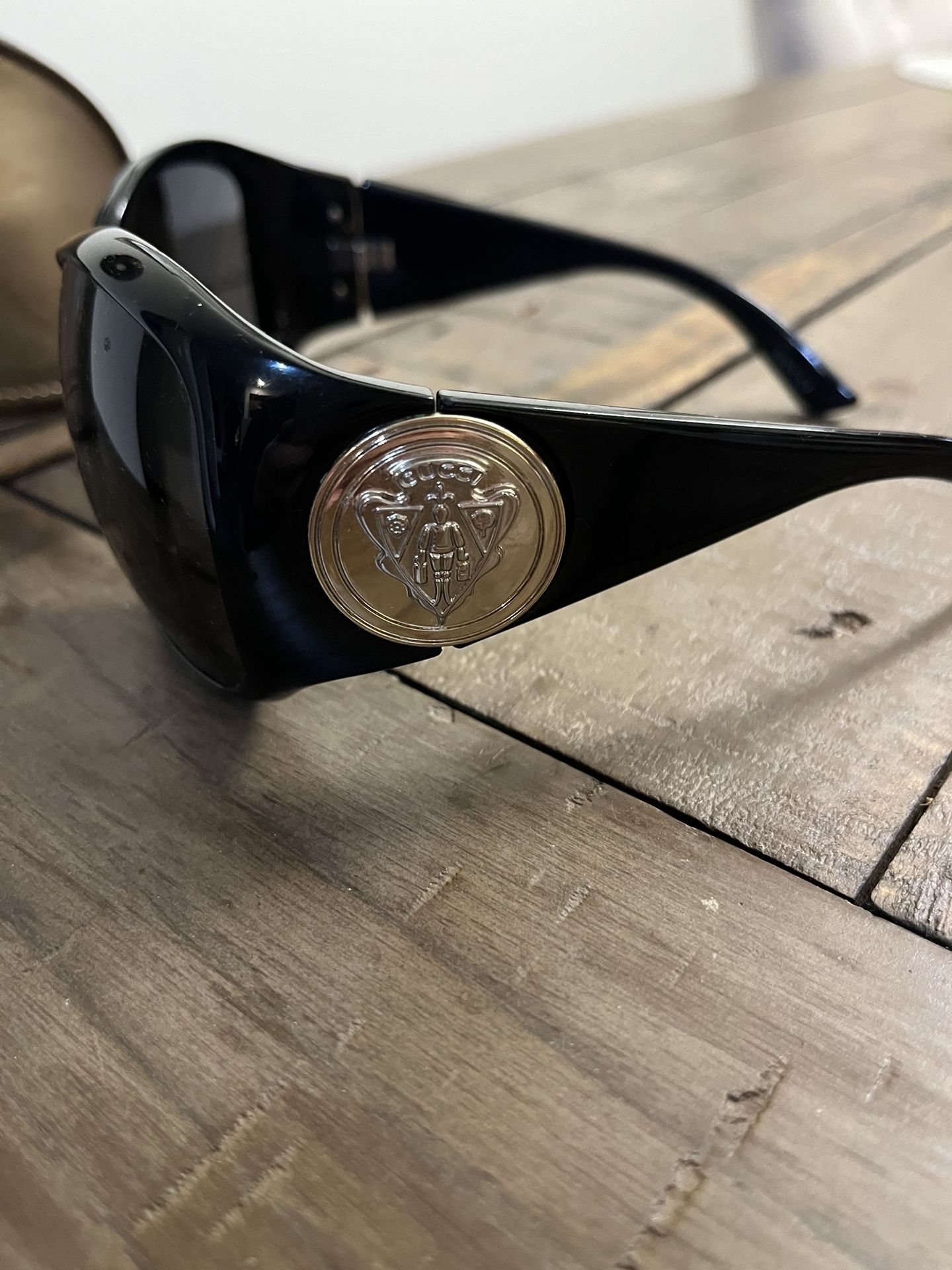 GUCCI Black Frame GG Crest Sunglasses-3027/S