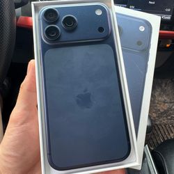 iPhone 17 Pro Max 256gb AT&T and cricket