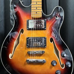 Squier Classic Vibe Starcaster Semi-Hollow – 3-Color Sunburst / Maple Neck – Modified
