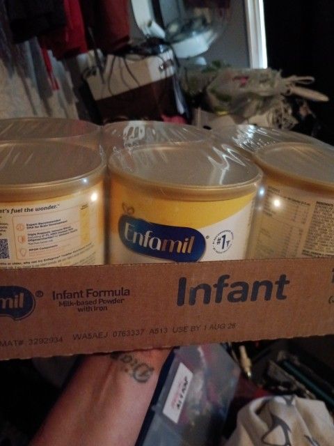 6 Yellow Cans PUO 9$ A Can