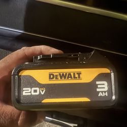  Dewalt Battery I Have 4 Of Theise Brand New 
