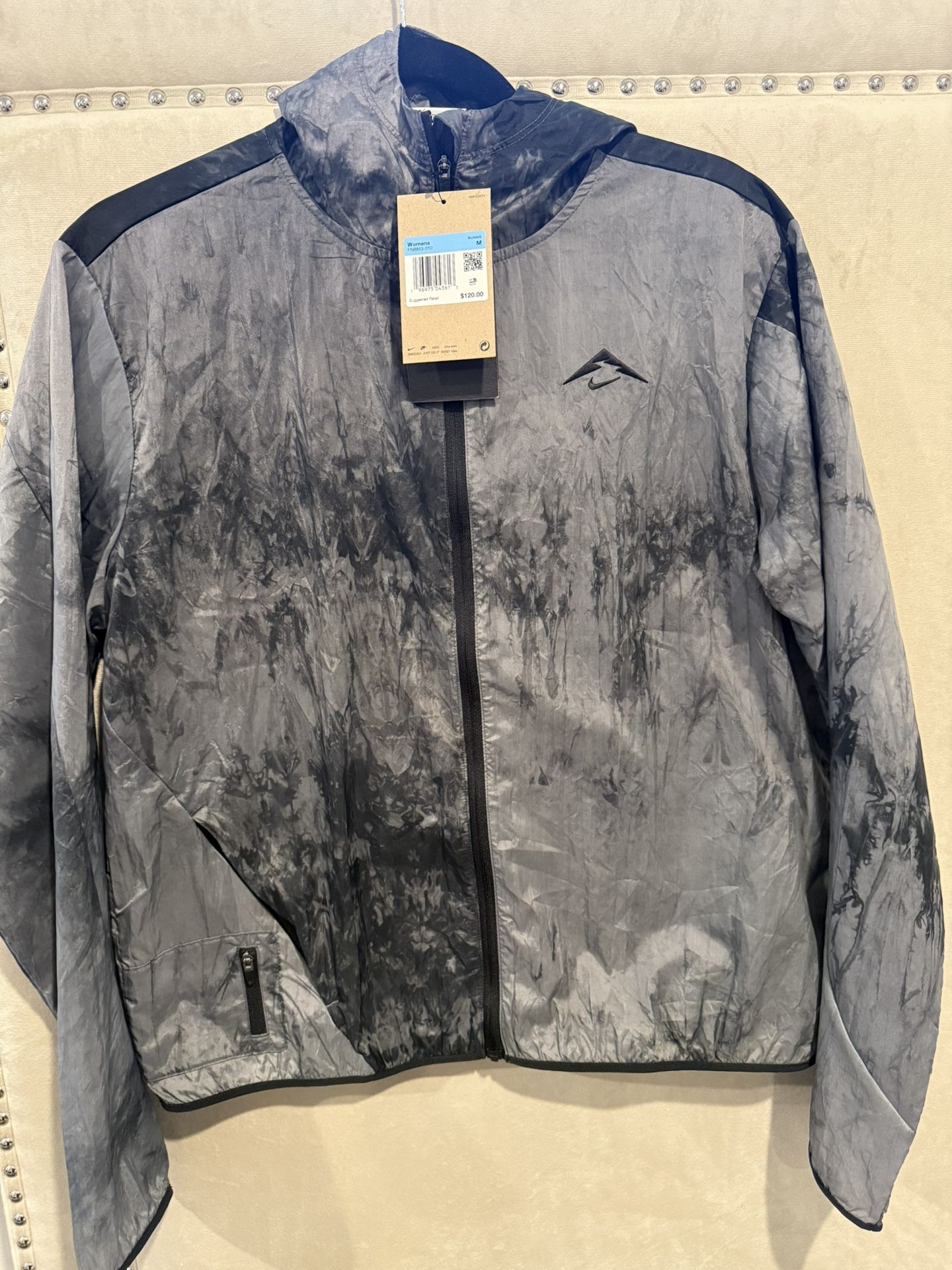Nike Pro Water Resistant Running Jacket Size M Women
