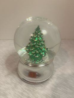 Towle Silversmith Since 1690 Christmas Tree Snow Globe (Tested Works Perfectly)