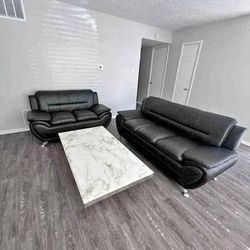 Living Room-Loveseat Nuevo En Tienda En Oferta Limitada Con Un 33% De Descuento