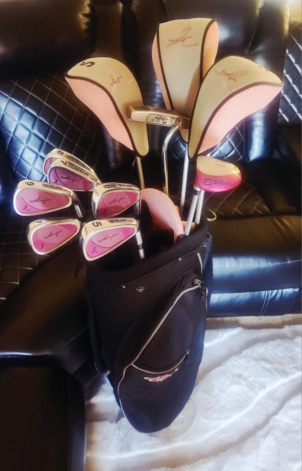 Wilson⛳️Lady's Breast Cancer🎀 Awareness Golf Set...🔥