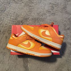 Nike Dunk low Magma orange