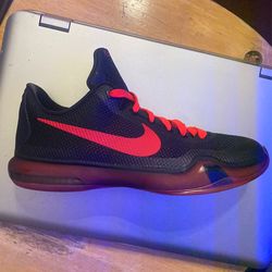 Nike Kobe 10 X size 6.5Y vnds 