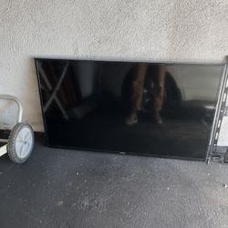 55 Inch Samsung Smart TV (with Remote And Wall Mount)