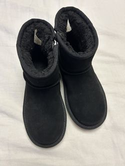 Girl’s Black Boots