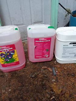 General Hydroponics FloraBloom 6 Gallon Jugs + Botanicare Silica