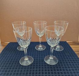 Stemmed Water Glasses