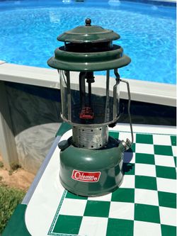 Vintage Coleman 220F Lantern