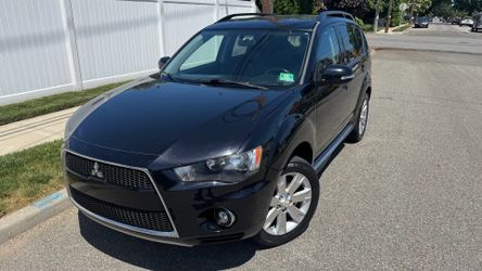 2011 Mitsubishi Outlander ES AWD