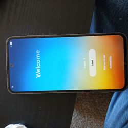 Samsung galaxy s24 fe works nice.