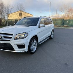 2015 MERCEDES GL550 CLEAN CARFAX RUNS PERFECT 