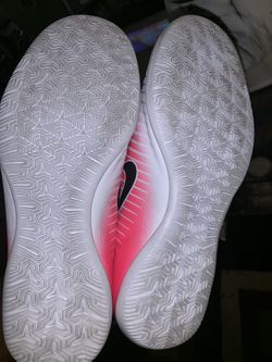 Nike Soccer shoes sz 4.5y