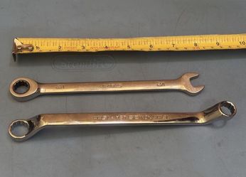 Snap-on Tools 2 wrenches * 1/2" OEXR16 Ratcheting Wrench USA * 13-15 mm 12-Point Metric Flank Drive® 60° Deep Offset Box Wrench