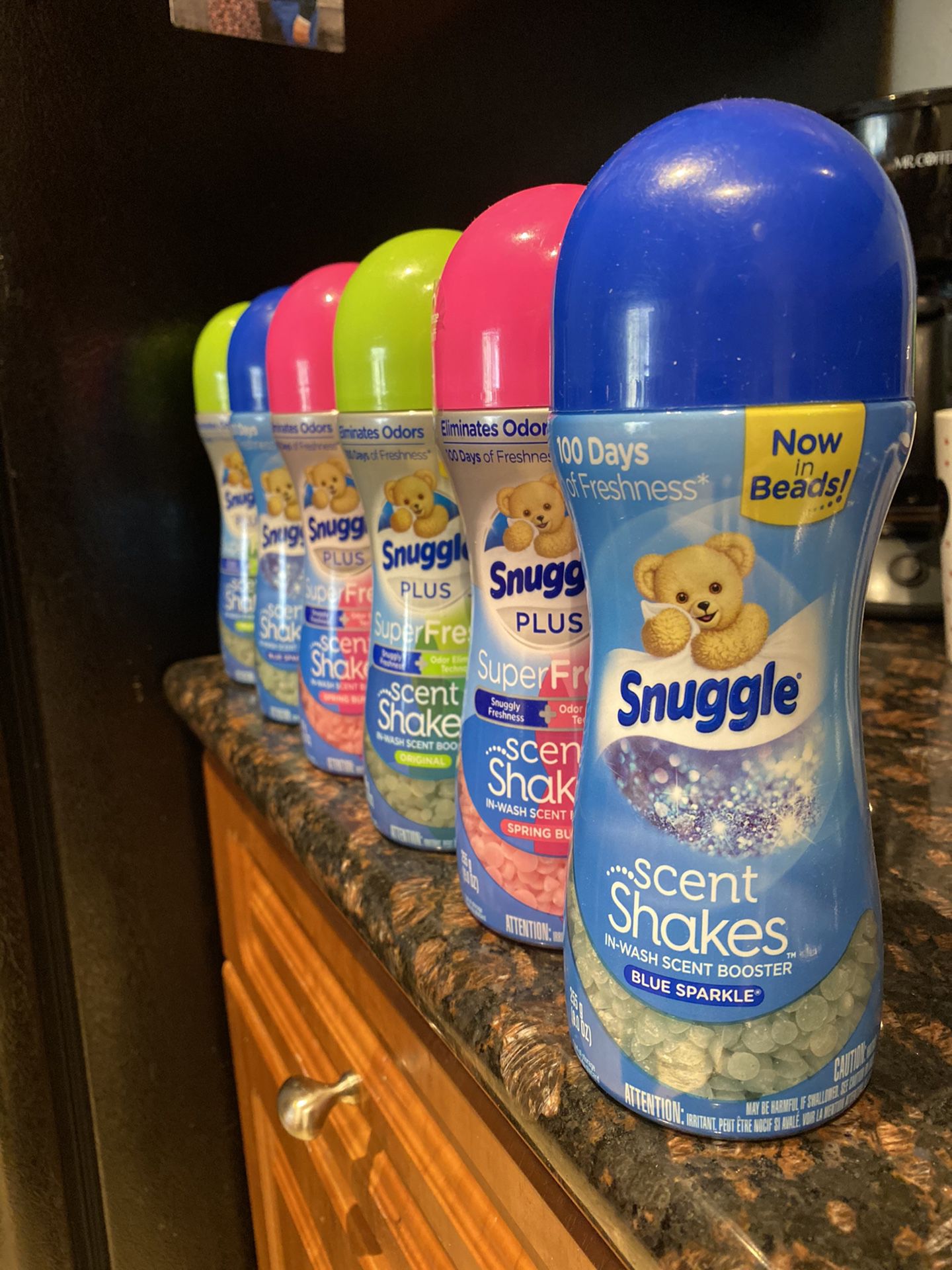 Snuggle Scent Shakes (6) For$18 (7)For$20