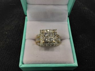 Women's Ring - Yellow Gold 14k (.585) 10.3 grams Size 6