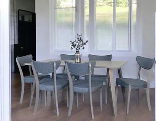 Chic modern wood 7pc dining table set !! :)