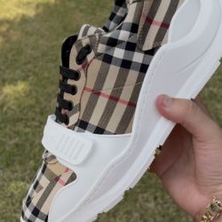 Burberry Shoes 