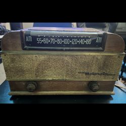 1948 Motorola Model 77X (Antique Radio)