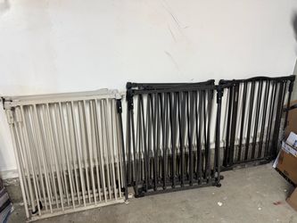 Used Metal 3-in-1 Superyard (6-Panels) + 4 Extra Panels