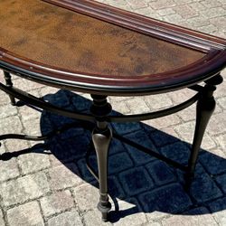 ⚡️ Elegant Heavy Console Table – Bernhardt Furniture