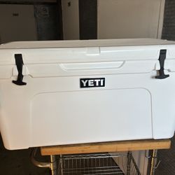 Yeti  Tundra Cooler 75 