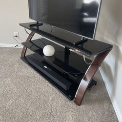 TV Console Stand – Perfect for 55” TVs – $50 (Moveout Sale)